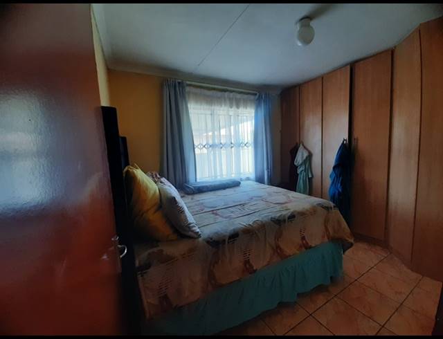 2 BEDROOM HOUSE FOR SALE IN PAYNEVILLE